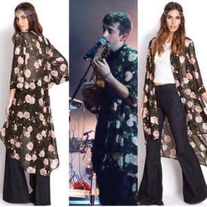 Floral TØP Kimono Tyler wore